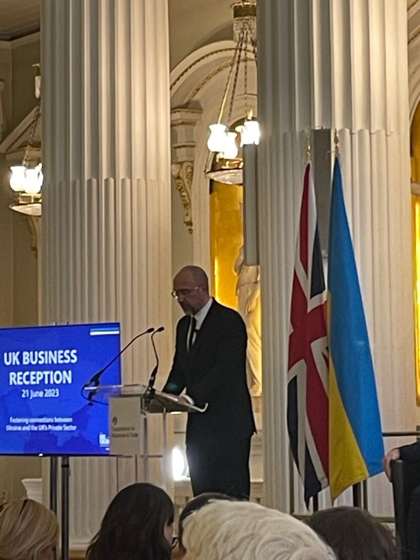 17ffe546 b4b5 4963 ae01 c413bf37a954